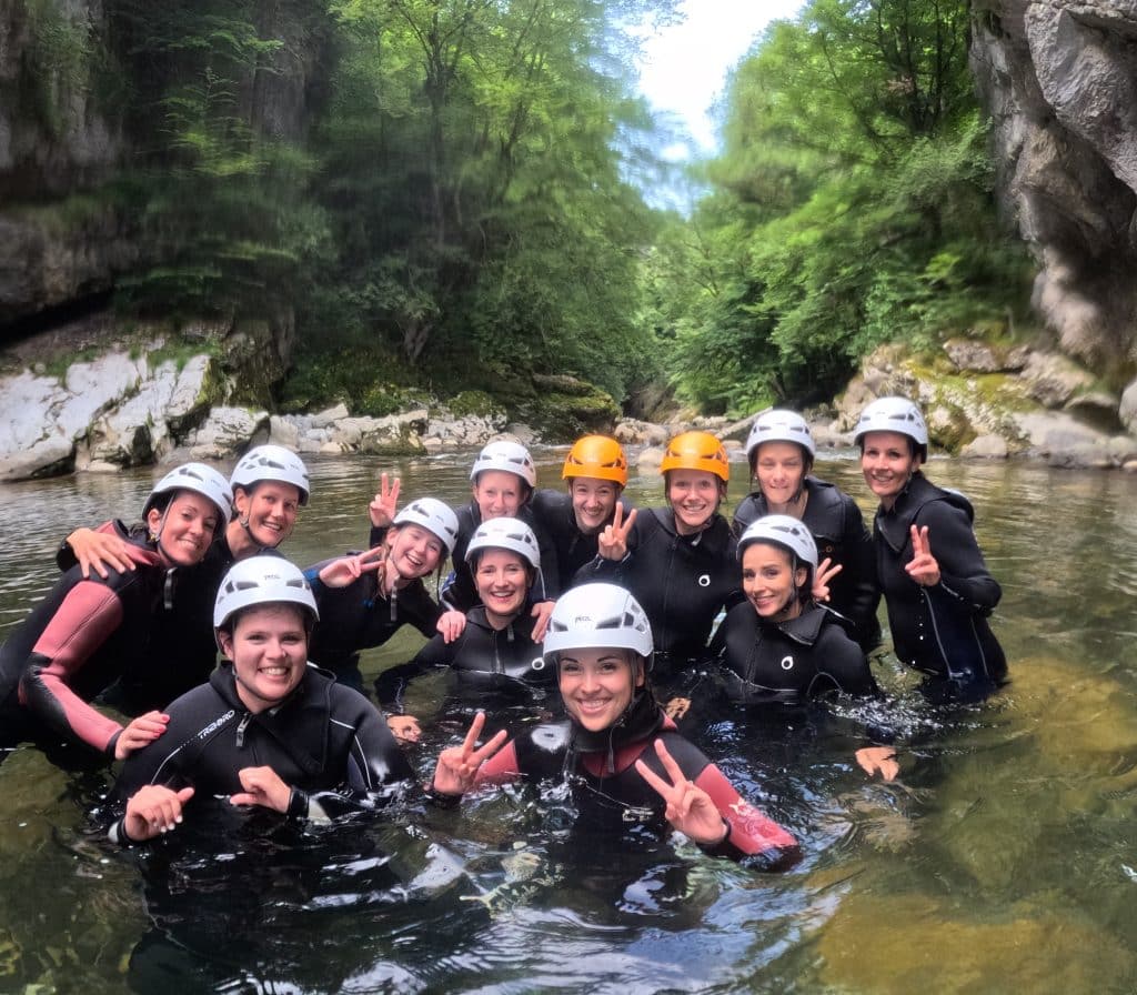 EVJF canyoning Rhône-Alpes avec Canriv